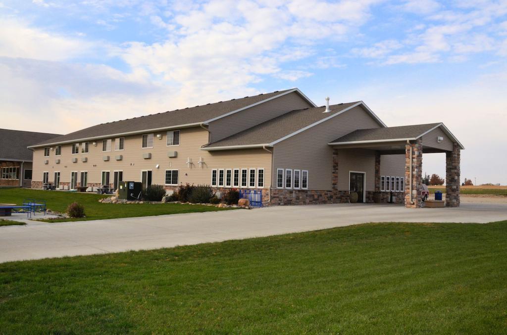 Cobblestone Inn & Suites - Lake View Esterno foto