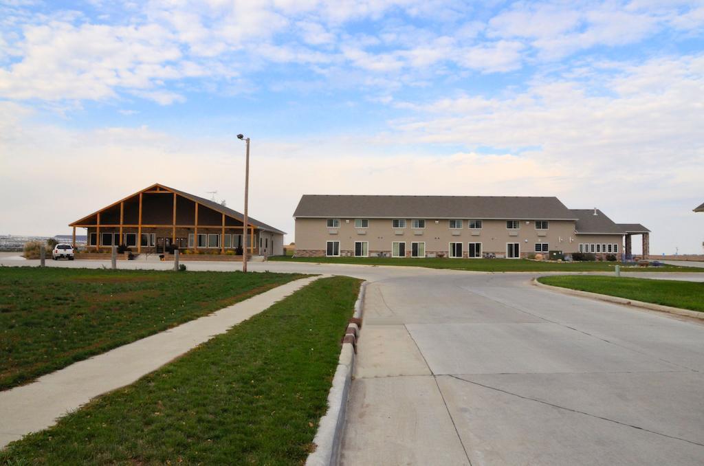 Cobblestone Inn & Suites - Lake View Esterno foto